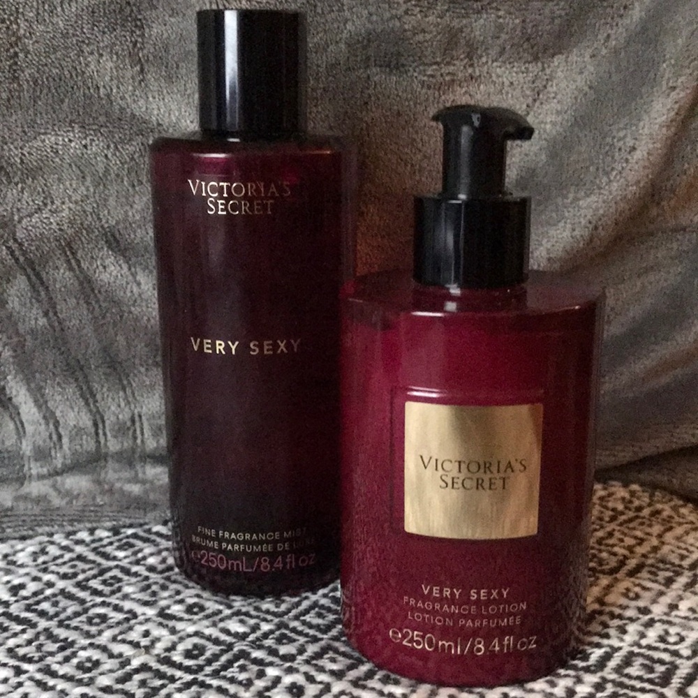 Very Sexy fragrance spray and lotion